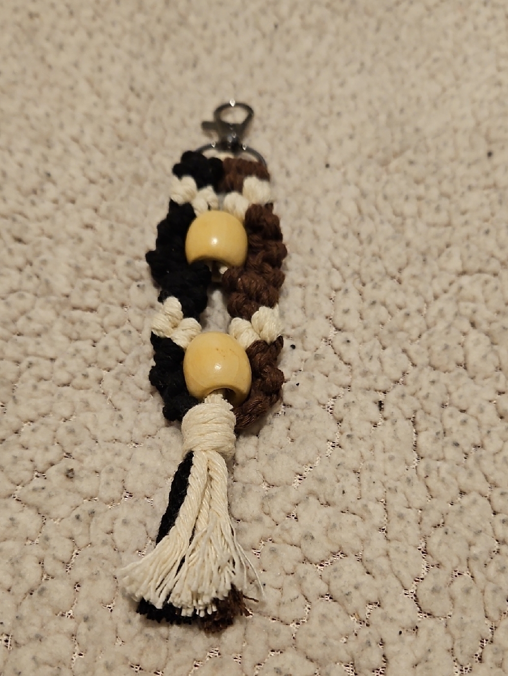 Handmade Macrame Keychain - Multicolour - Picture 2 of 4